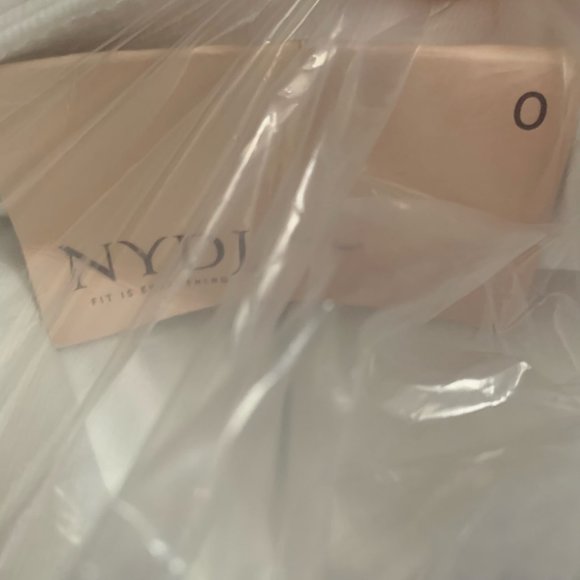 NWT NYDJ WIDE-LEG PEDAL PUSHER OPTIC WHITE 0 - Picture 5 of 7